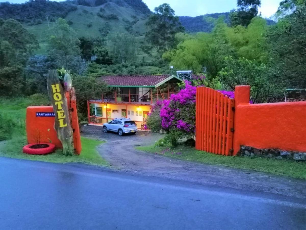 Kantarrana Casa De Campo Jardin Luaran gambar